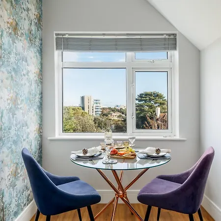 Sea Breeze Apartments-2